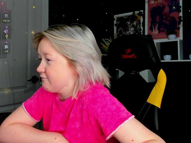 MiaFerd live cam on BongaCams