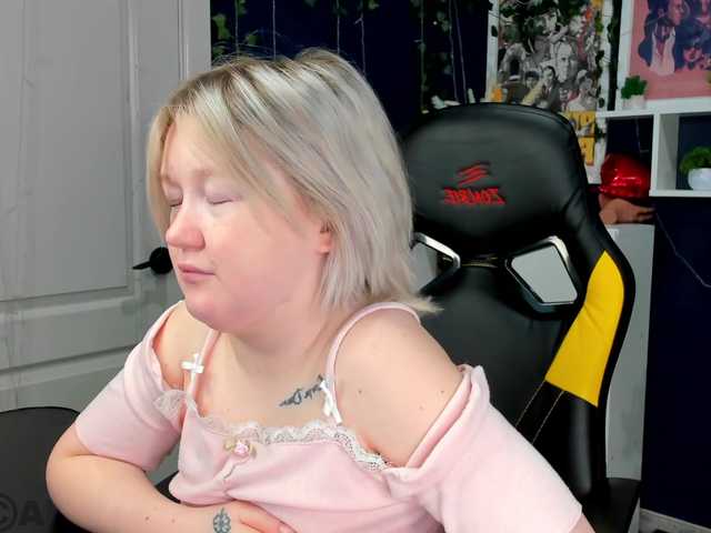 MiaFerd live cam on BongaCams