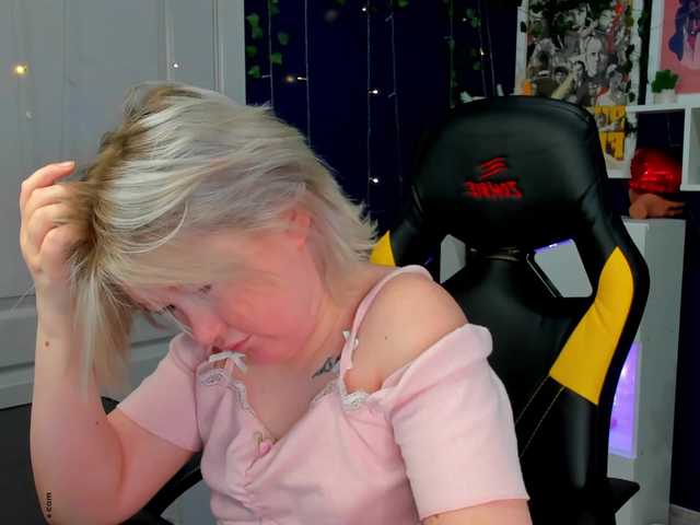 MiaFerd live cam on BongaCams