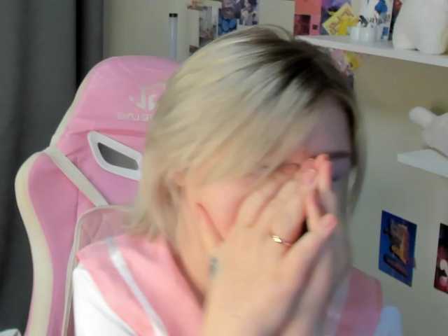 MiaFerd live cam on BongaCams