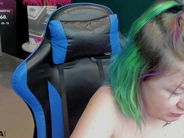 MiaFerd live cam on BongaCams