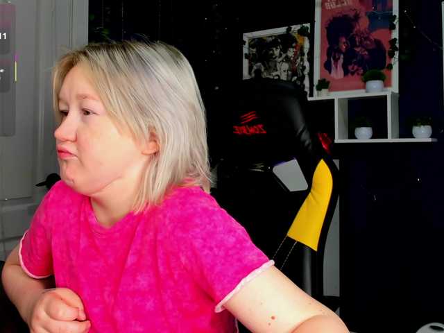 MiaFerd live cam on BongaCams