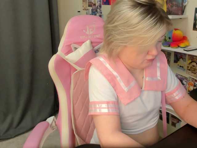 MiaFerd live cam on BongaCams