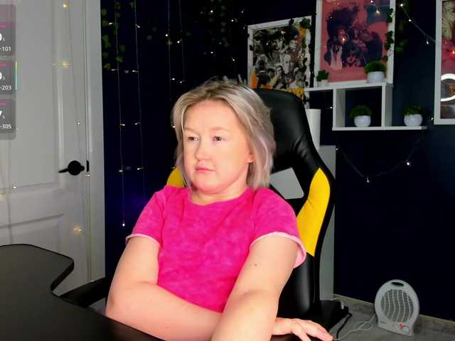 MiaFerd live cam on BongaCams
