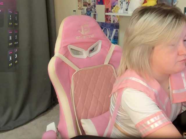 MiaFerd live cam on BongaCams