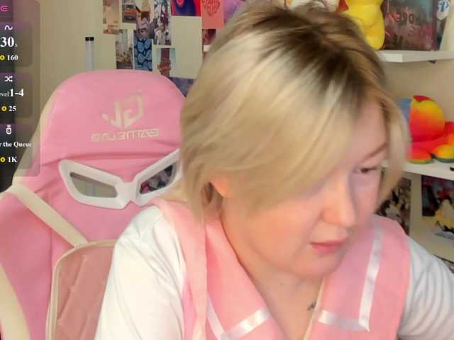 MiaFerd live cam on BongaCams