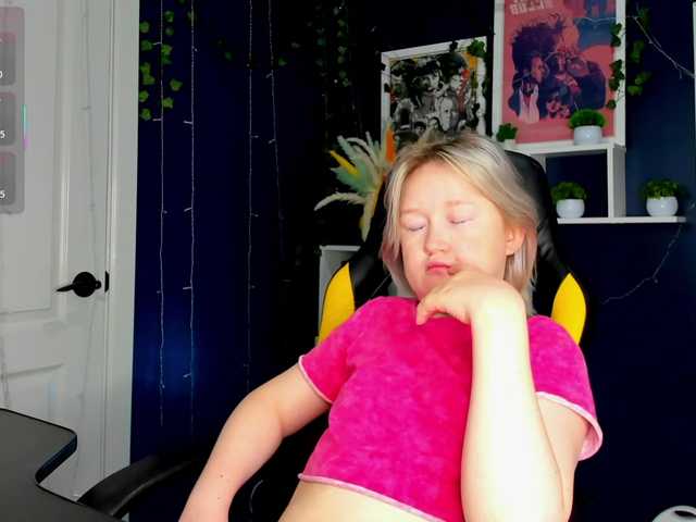 MiaFerd live cam on BongaCams