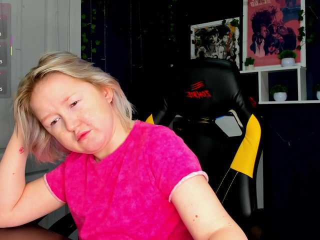 MiaFerd live cam on BongaCams