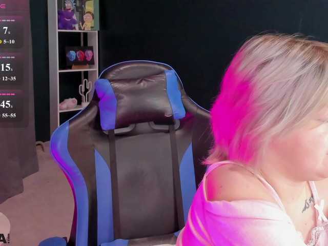 MiaFerd live cam on BongaCams