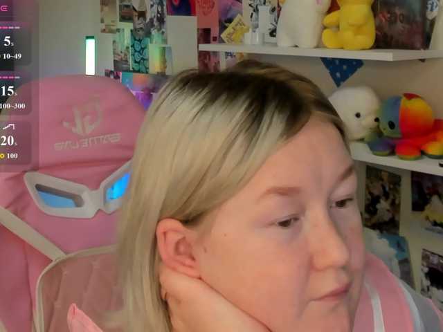 MiaFerd live cam on BongaCams