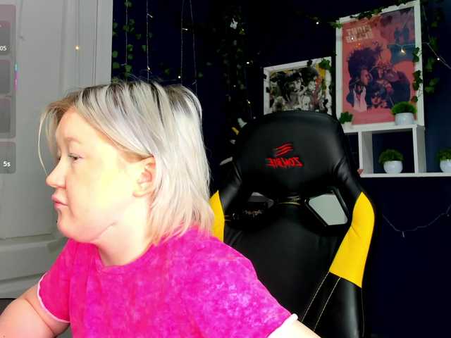 MiaFerd live cam on BongaCams