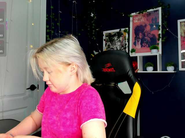 MiaFerd live cam on BongaCams