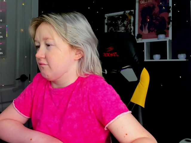 MiaFerd live cam on BongaCams