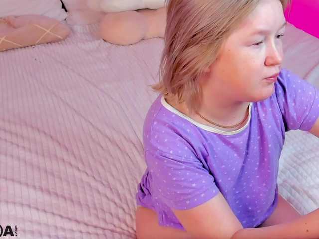 MiaFerd Live Cam and Statistics on UnifiedCams