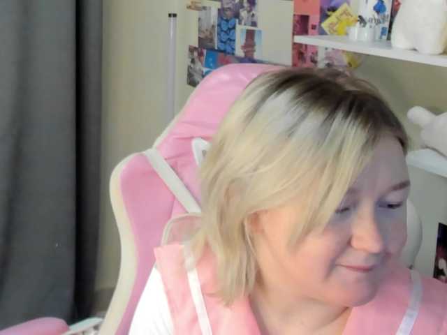 MiaFerd live cam on BongaCams