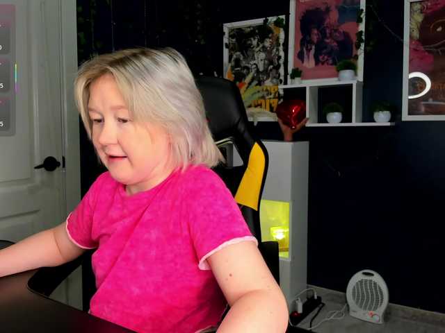 MiaFerd live cam on BongaCams