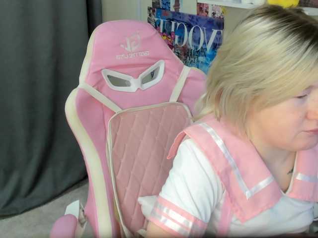 MiaFerd live cam on BongaCams