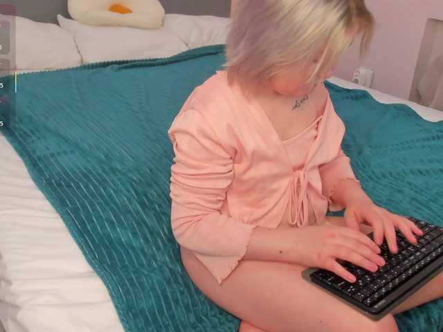 MiaFerd live cam on BongaCams