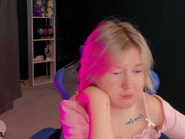 MiaFerd live cam on BongaCams
