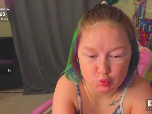 MiaFerd live cam on BongaCams