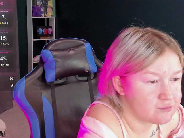 MiaFerd live cam on BongaCams