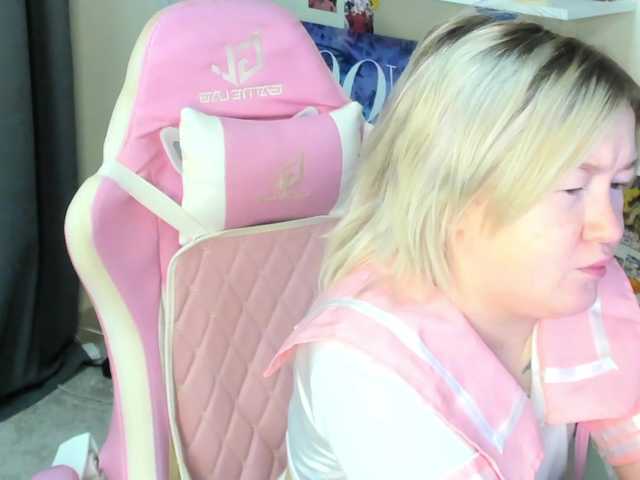 MiaFerd live cam on BongaCams