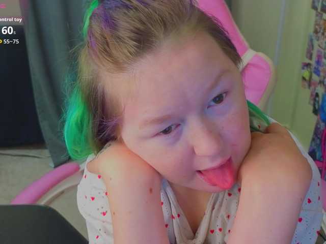 MiaFerd live cam on BongaCams