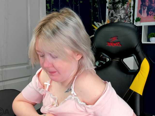 MiaFerd live cam on BongaCams