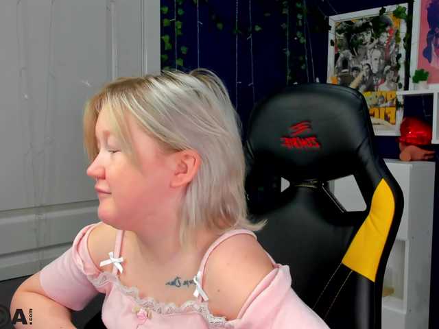 MiaFerd live cam on BongaCams