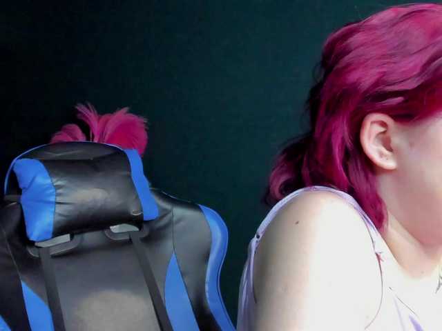 MiaFerd live cam on BongaCams