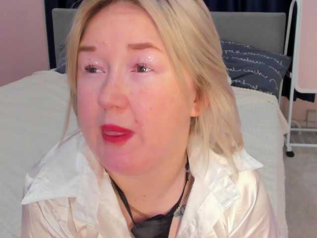 MiaFerd live cam on BongaCams