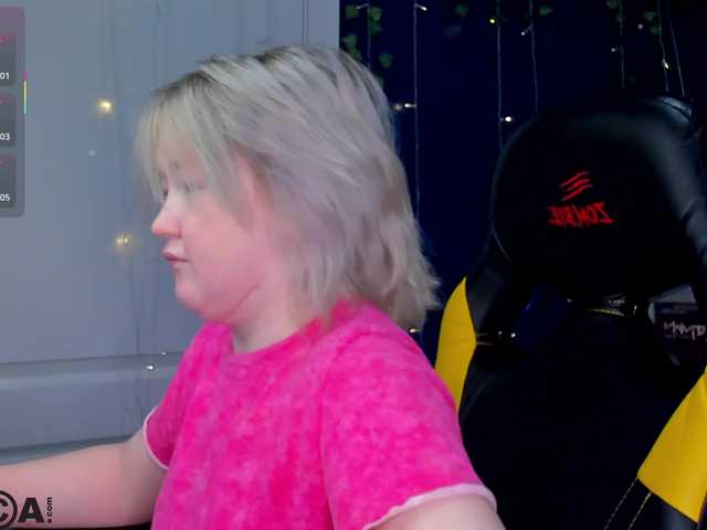 MiaFerd live cam on BongaCams