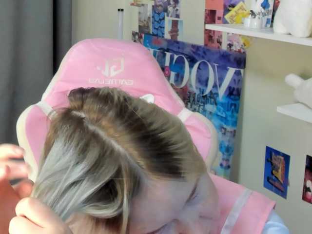 MiaFerd live cam on BongaCams