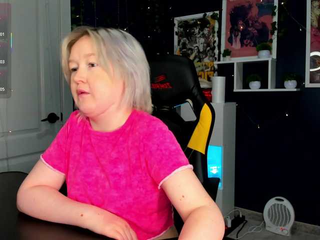 MiaFerd live cam on BongaCams