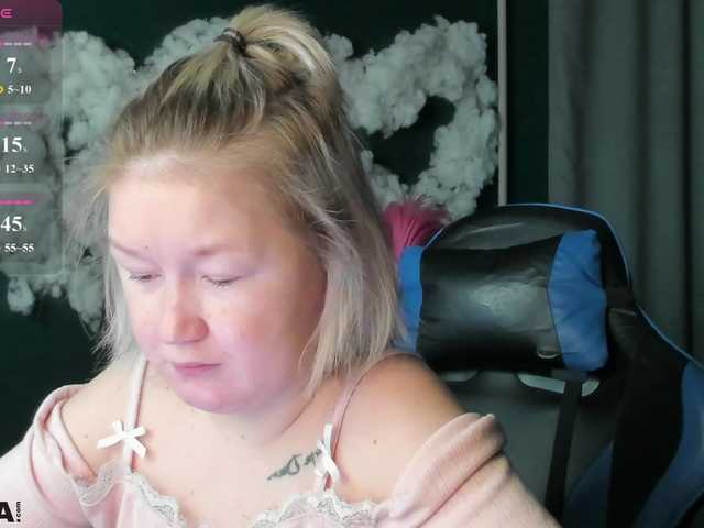 MiaFerd live cam on BongaCams