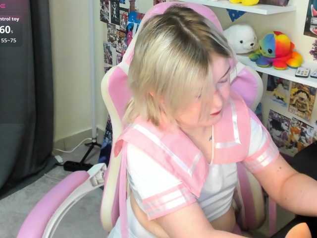 MiaFerd live cam on BongaCams