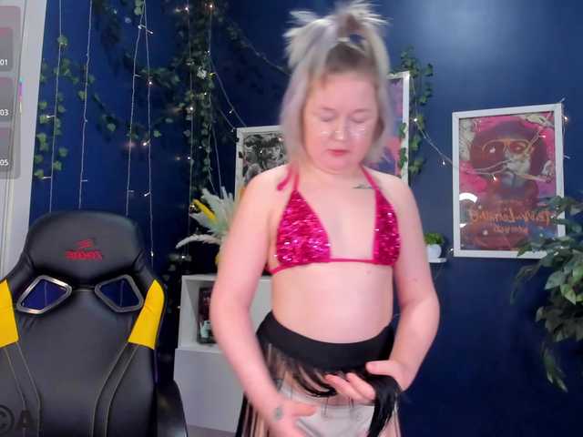 MiaFerd live cam on BongaCams