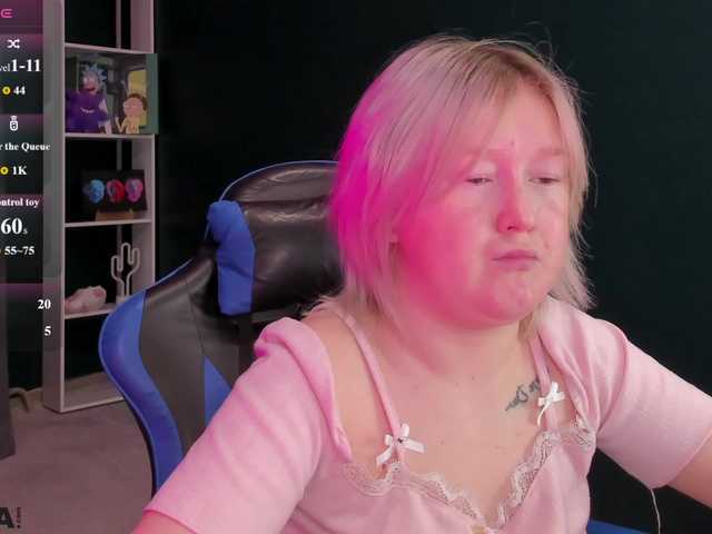 MiaFerd live cam on BongaCams