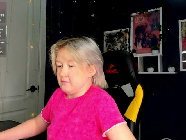 MiaFerd live cam on BongaCams