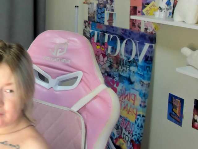 MiaFerd live cam on BongaCams