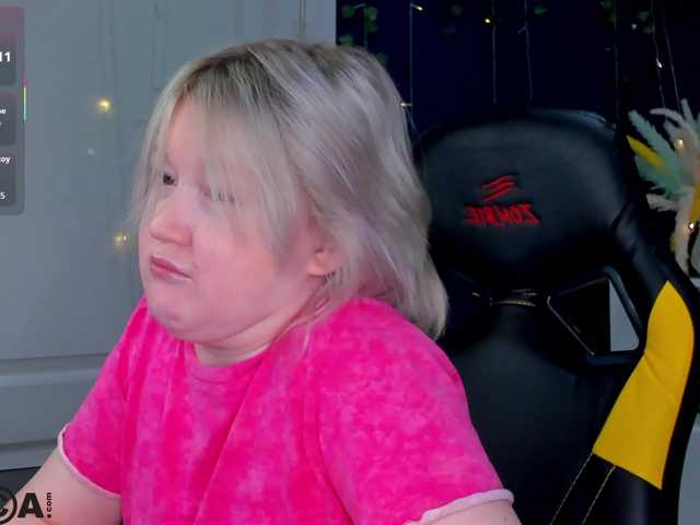 MiaFerd live cam on BongaCams