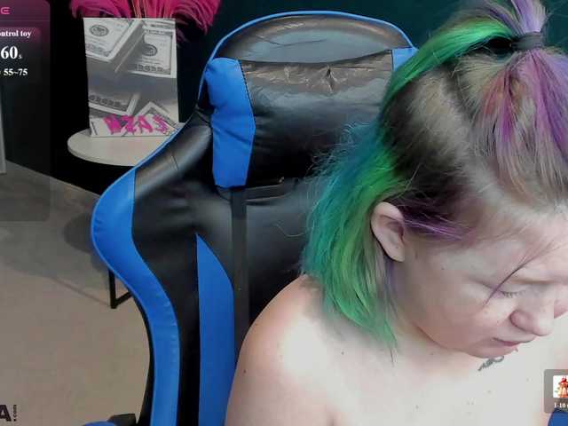 MiaFerd live cam on BongaCams