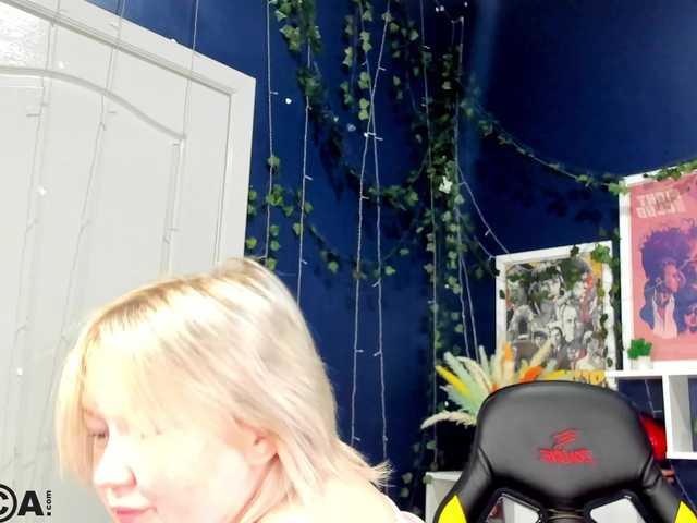 MiaFerd live cam on BongaCams