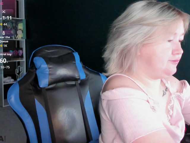 MiaFerd live cam on BongaCams