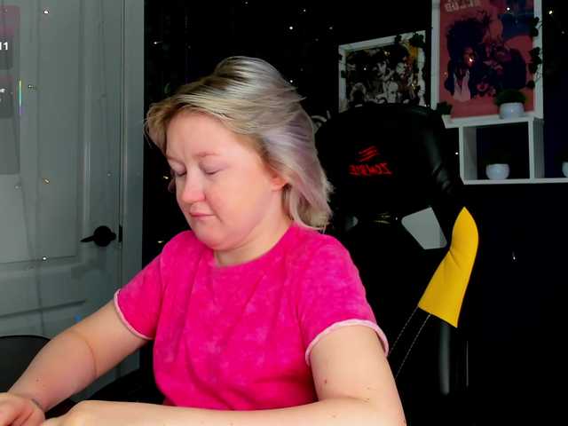 MiaFerd live cam on BongaCams