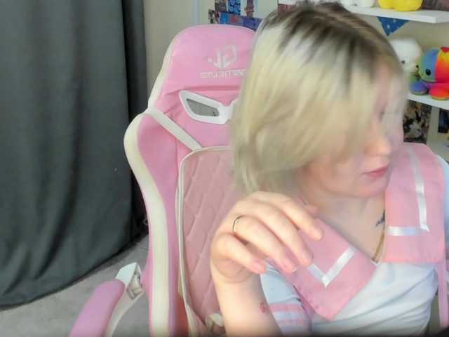 MiaFerd live cam on BongaCams