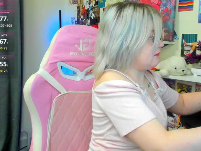 MiaFerd live cam on BongaCams