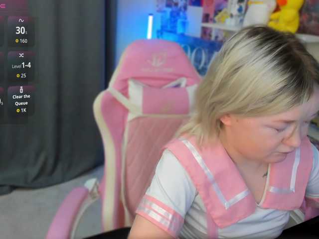 MiaFerd live cam on BongaCams