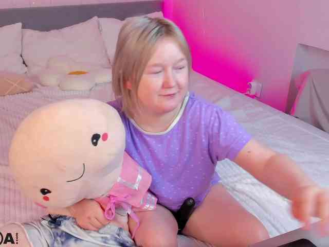 MiaFerd Live Webcam on BongaCams