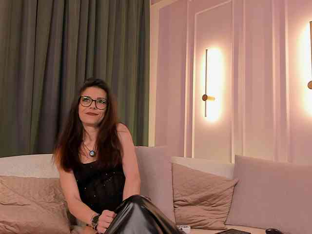 ElisBelle webcam